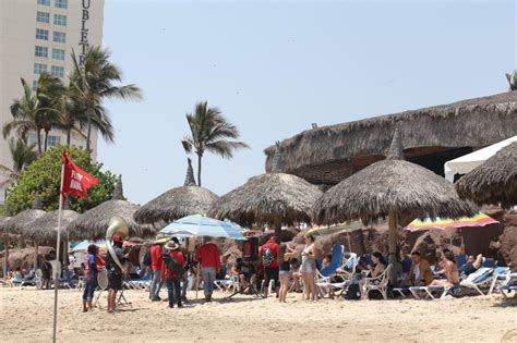 More than 5 thousand bathers enjoyed the Mazatlan beaches on the weekend - The Mazatlan Post