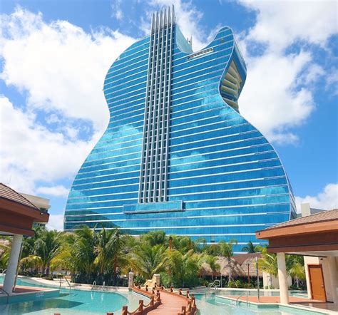 The Guitar Hotel at Seminole Hard Rock | Classic Vacations