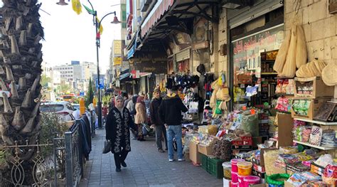 On the streets of Ramallah, Palestinians shrug at Trump's peace plan ...