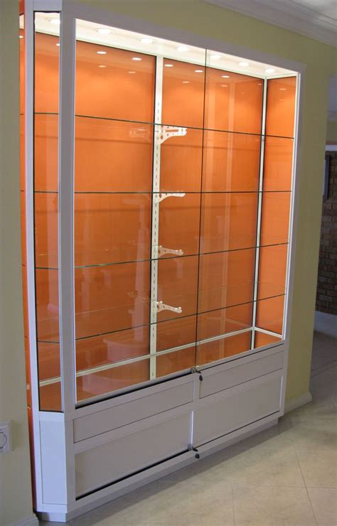 The 25+ best Glass display cabinets ideas on Pinterest | Display cabinets, Wall mounted display ...