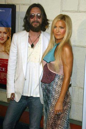 Chris Robinson Wife Kate Hudson Pregnant Editorial Stock Photo - Stock Image | Shutterstock