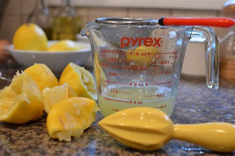 Playing with Flour: My first lemon bars