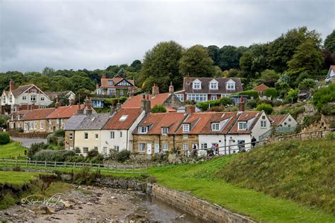 Z50_2307 - Sandsend | Cottages at Sandsend, near Whitby, wit… | Flickr