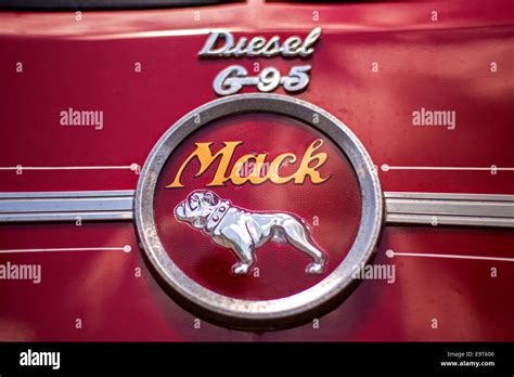 Mack logo - Exterior, Cab, Accessories and Detailing - BigMackTrucks.com