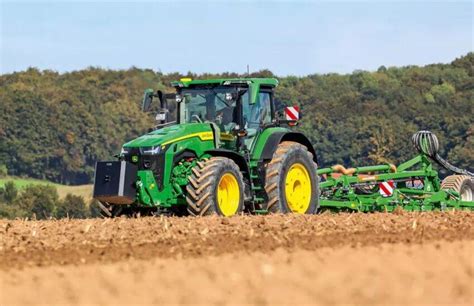 Testing the John Deere 8R - The Latest John Deere News and Trends