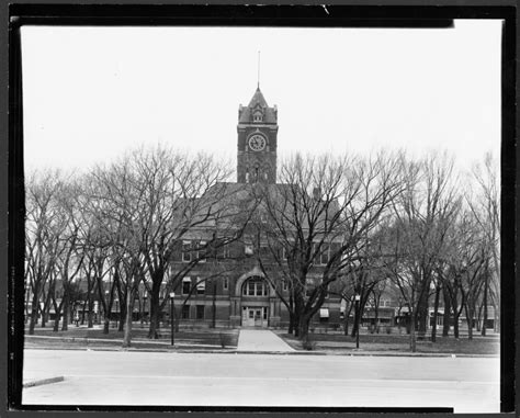 Views of the Allen County, Kansas courthouse - Kansas Memory - Kansas Historical Society