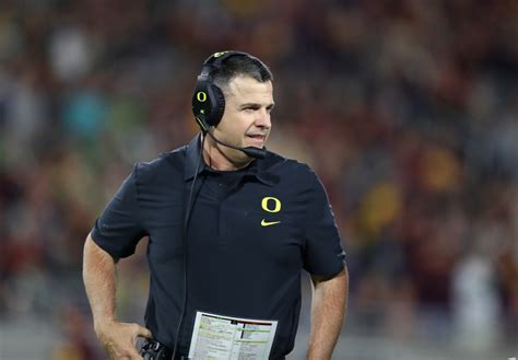 Oregon coach Cristobal receives six-year extension - National Football Post