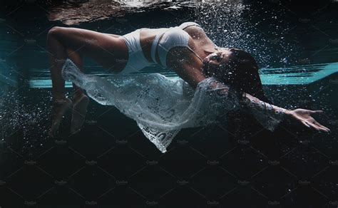 Beautiful Women Swimming Underwater | Xxx Porn