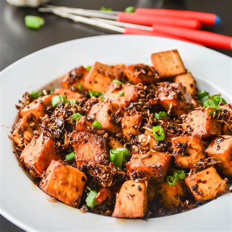 Spicy Garlic Tofu in 10 minutes – Relish The Bite