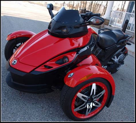 Buy 2009 Can Am Spyder SE5 Roadster Trike on 2040-motos