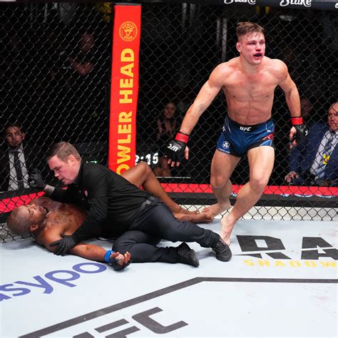 UFC on Twitter: "Drew Dober ties Dustin Poirier for most knockouts in UFC lightweight history ...