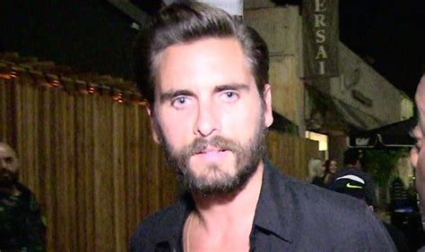 Scott Disick Checks Into Rehab