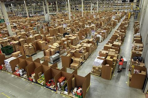 What The Inside of Amazon.com Looks Like [PHOTOS]