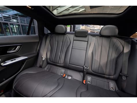 2025 Mercedes-Benz EQE Sedan: 27 Interior Photos | U.S. News