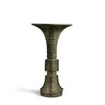 An exceptional inscribed archaic bronze ritual wine vessel (Gu), Late Shang dynasty | 商末 山父丁觚 ...