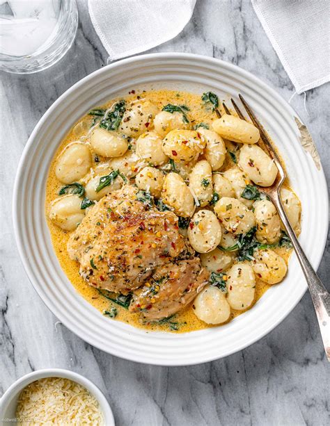 Creamy Garlic Spinach Chicken Thighs Recipe with Gnocchi – Chicken and Gnocchi Recipe — Eatwell101