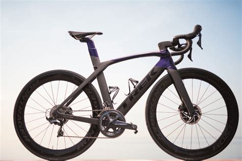 Trek revamp Madone with adjustable IsoSpeed and disc brakes - Canadian Cycling Magazine