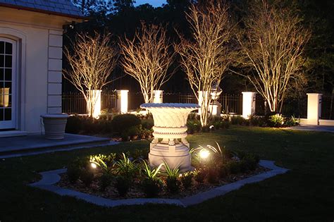 Landscape Lighting Design & Installation St. Louis | Dusk To Dawn