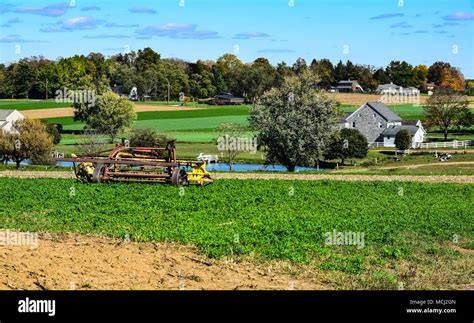 Amish farming equipment hi-res stock photography and images - Alamy