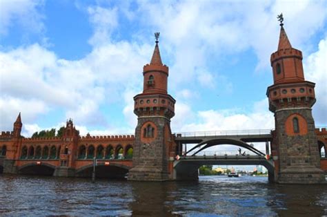 Spree River Cruise, Berlin Attractions | TravelFoodDrink.com