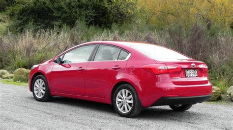 Kia Cerato 2013 new car review | AA New Zealand