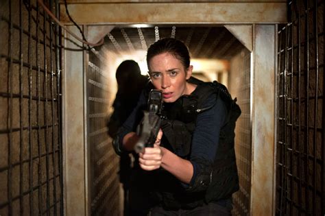 Review: ‘Sicario’ Digs Into the Depths of Drug Cartel Violence - The New York Times