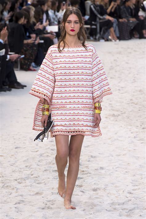 Spring/Summer Fashion 2019 W/ No More Than Chanel