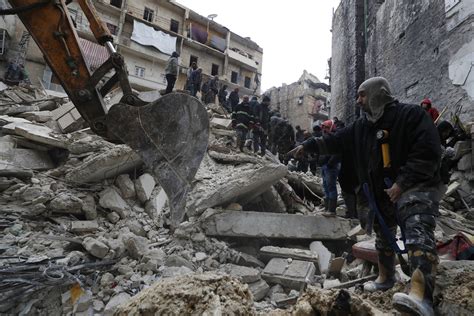 Quake deaths pass 5,000 as Turkey, Syria seek survivors