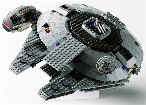 The history of the LEGO® Star Wars™ Millennium Falcon™ sets | Official LEGO® Shop GB