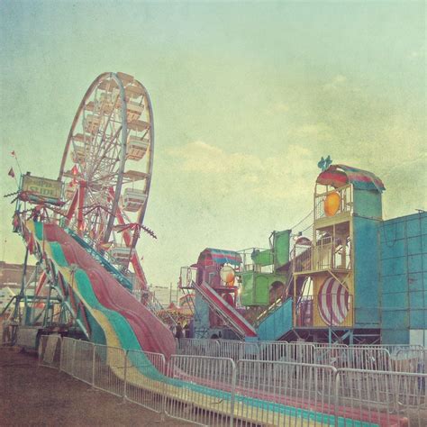 Pin by Matheus Foppa on Fotografia | Carnival rides, Fair rides ...