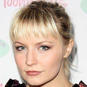 Lindsey Haun - Bio, Family, Trivia | Famous Birthdays