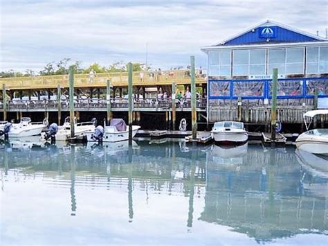 Dockside Restaurant & Marina | VisitNC.com