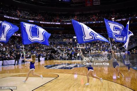 Duke Cheerleaders Photos and Premium High Res Pictures - Getty Images