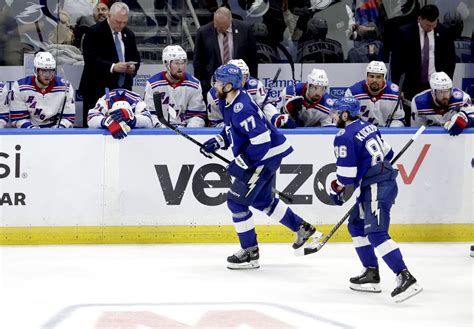 Rangers blow two-goal lead as Lightning score late to win Game 3