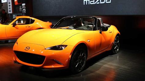 2019 Mazda MX-5 Miata 30th Anniversary Edition Rolls Into Chicago [UPDATE]