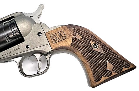 Ruger Wrangler + Super Grips ~ .22 Model ~ Walnut Checkered US embossed