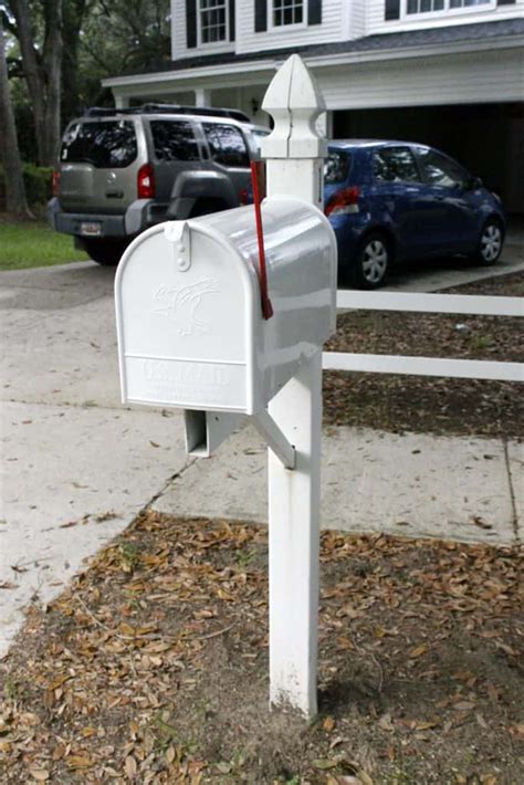 How to Change a Rusted Old Mailbox