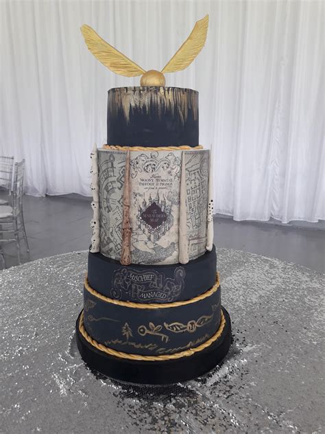 Harry Potter themed wedding cake : r/cakedecorating