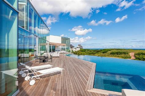 10 breathtaking beach homes you won’t believe | loveproperty.com