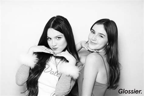 olivia rodrigo with a fan | Meet and greet poses, Olivia, Glossier events