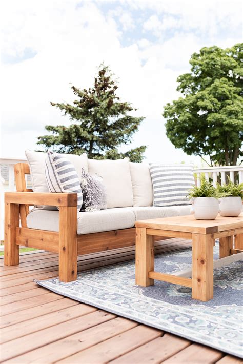 The Perfect Outdoor Sofa | Free Plans - Nick + Alicia