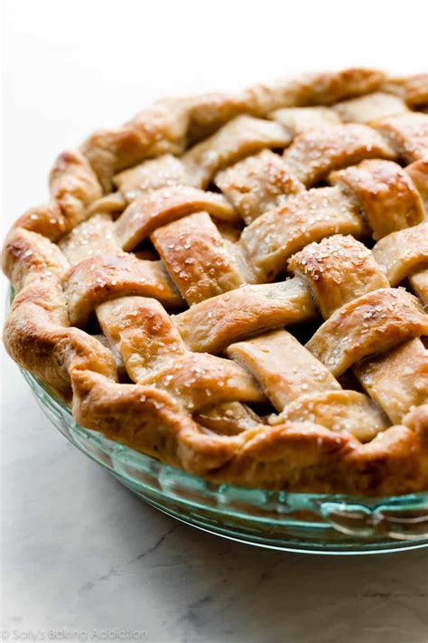 How to Lattice Pie Crust (Easy Video Tutorial) - Sally's Baking Addiction