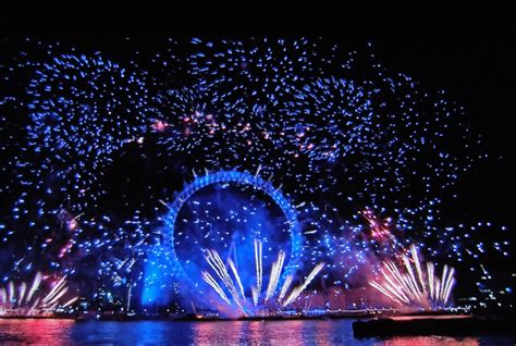 New Year Fireworks | New Year Celebrations in London courtes… | Flickr