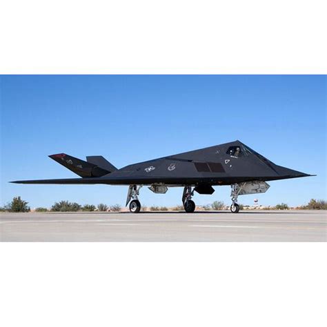 Revell 1/72 F-117 Nighthawk Stealth Fighter - 03899 Plastic Model Kit