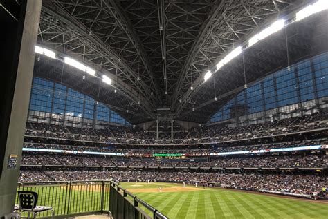 Milwaukee Brewers Stadium by TThor on deviantART