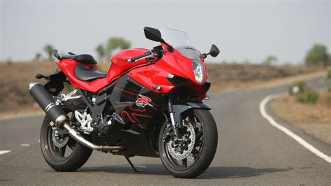 Hyosung GT250R 2014 - Price, Mileage, Reviews, Specification, Gallery ...