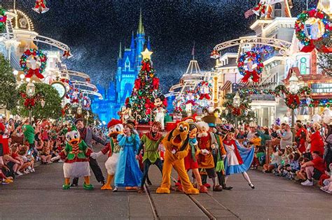 Disney Christmas Parade 2024 Live - Cordy Dominga