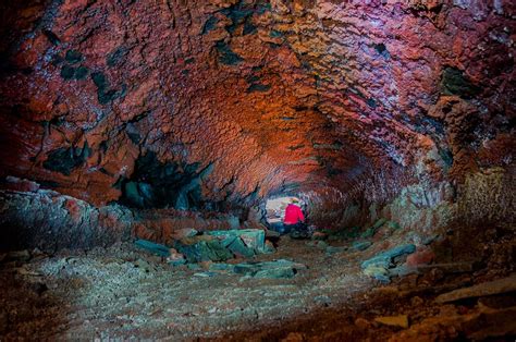 Leiðarendi Cave | Guide to Iceland