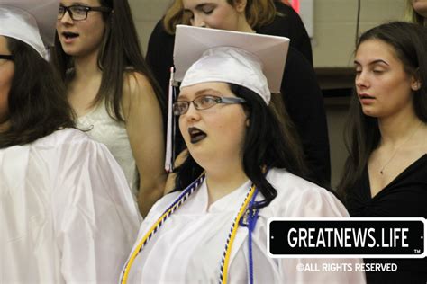 Hebron High School Graduation - GreatNews.Life