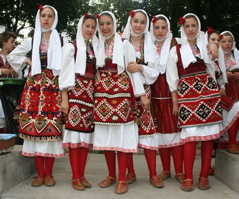 Macedonia | Folk costume, Traditional outfits, Bulgarian clothing